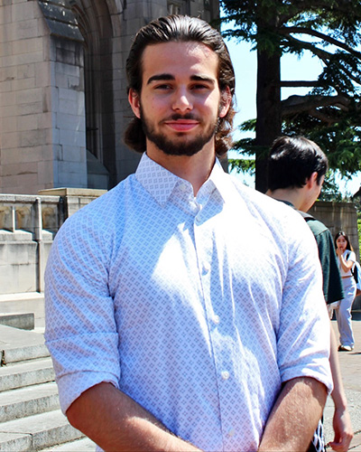 Headshot of Matthew Deinitchenko